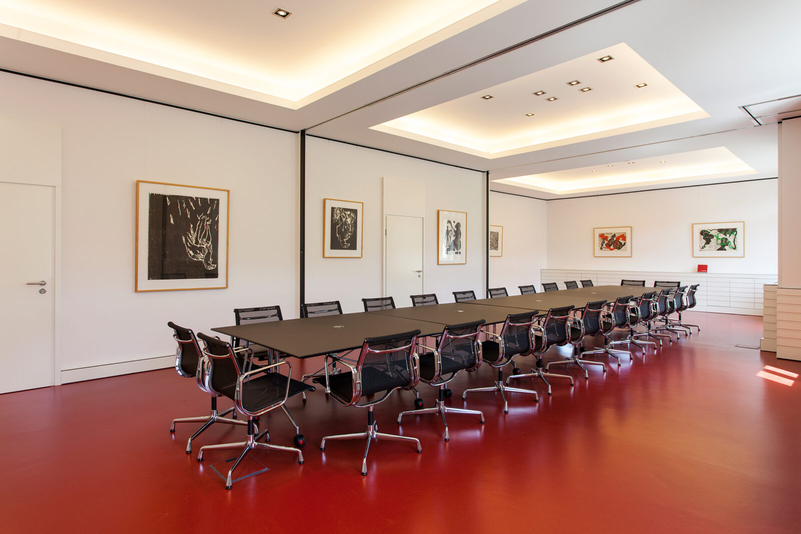 IONDESIGN Berlin - Lawfirm in Charlottenburg meeting room