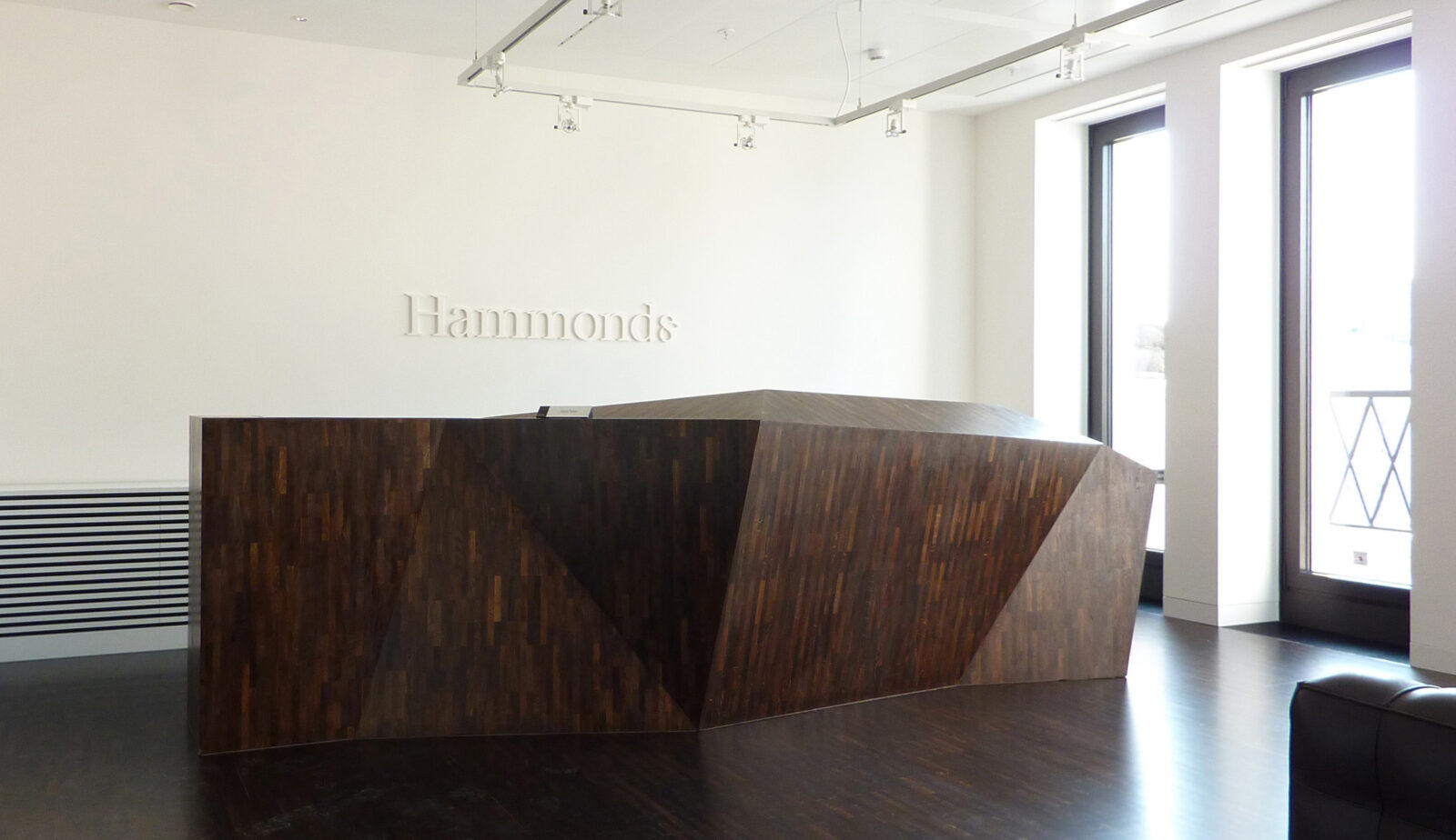 IONDESIGN Hammonds Foto counter